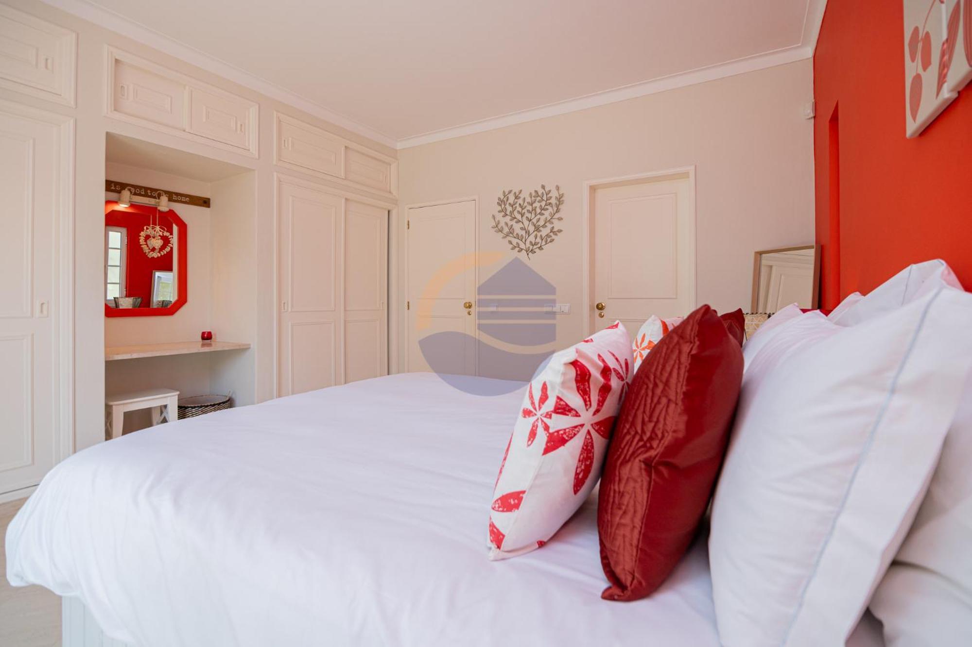 Villa Luxury Suites, Heated Outdoor Pool Portimao Exterior photo