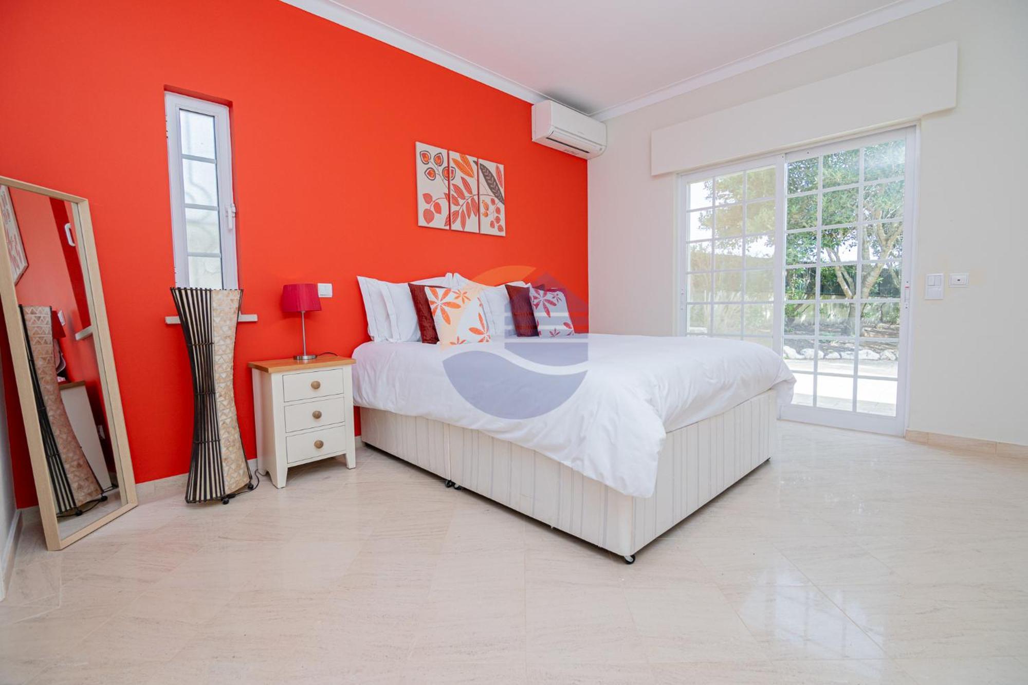 Villa Luxury Suites, Heated Outdoor Pool Portimao Exterior photo